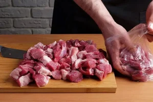 Qurban ətindən kabab bişirmək günahdır? - İlahiyyatçı danışdı