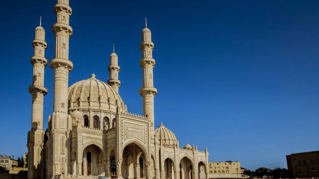 Məhərrəmliklə bağlı fikir ayrılığı: "Savadsız iddiadır" - Açıqlama