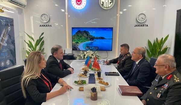 Azərbaycan nümayəndə heyəti Cakartada müdafiə sərgisində