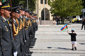 Bakıda hərbçilərin yürüşü keçirildi - VİDEO+FOTOLAR