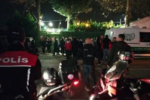 Türkiyə məscidində bıçaqlı hücum - VİDEO