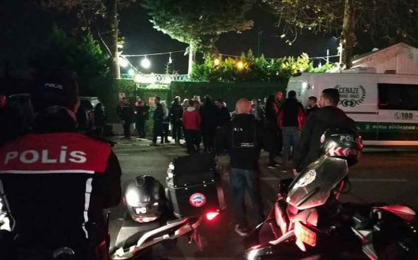 Türkiyə məscidində bıçaqlı hücum - VİDEO