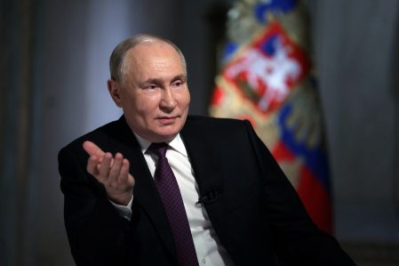 Putin valideynlərindən danışdı: “Onlar sadə insanlar idi" 1 1751917080 1739973548 1752326716