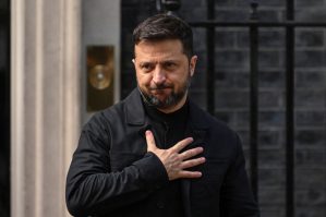 2025 06 23T164533Z 108951342 RC2G8FAAMH1K RTRMADP 3 UKRAINE CRISIS ZELENSKIY BRITAIN pic 32ratio 900x600 900x600 84776