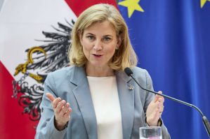 Daha bir ölkə NATO-ya üzv olmaq istəyir