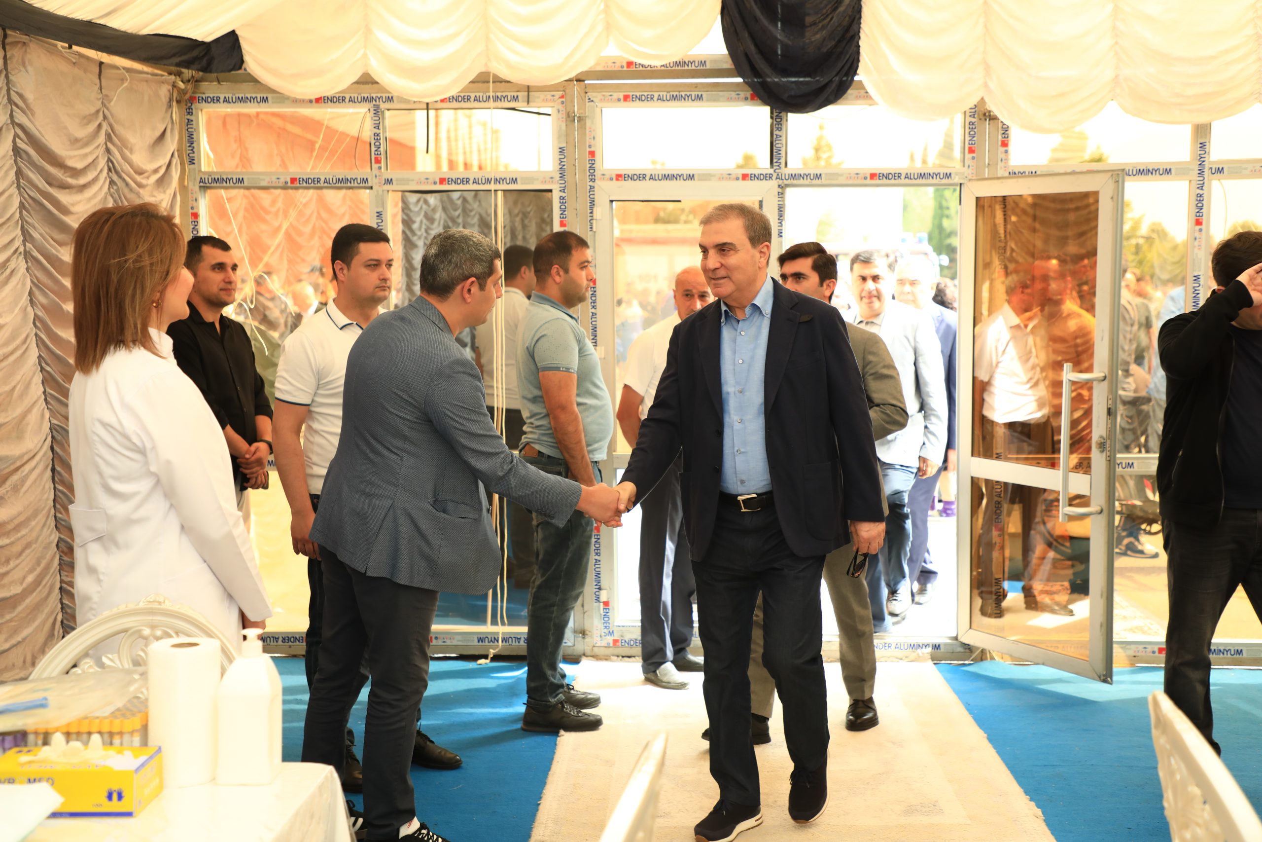 Gəncədə qanvermə aksiyası keçirildi - FOTOLAR 2 Gəncədə qanvermə aksiyası keçirildi - FOTOLAR