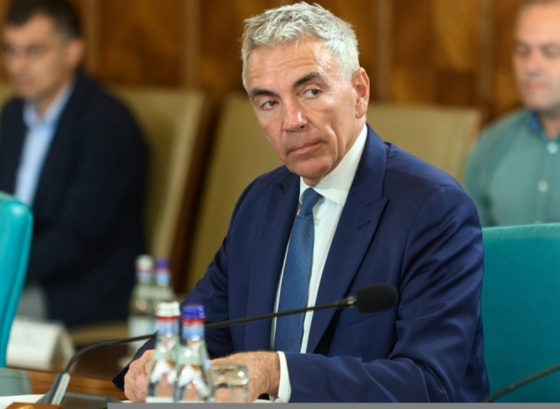 Rumıniya baş nazirinin müavini istefa verdi