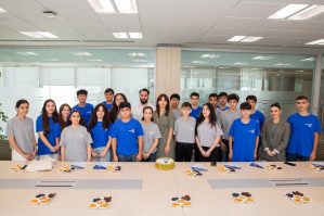 Bakı Limanının “ROBOPORT” proqramını uğurla bitirən şagirdlərə sertifikat verildi - FOTOLAR