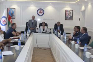 Bakı Avrasiya Universitetində bu kitabın təqdimatı keçirildi - FOTOLAR