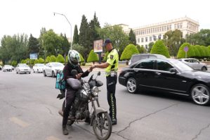 Yol polisi bu sürücülərə xəbərdarlıq etdi - FOTOLAR