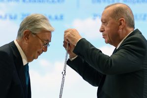 Ərdoğan Tokayevə Türkiyənin ən yüksək ordenini təqdim etdi - FOTO