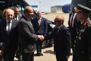 Ersin Tatar Azərbaycana gəldi - FOTOLAR