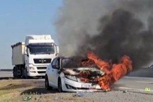 Bakı-Qazax yolunda avtomobil yandı - VİDEO