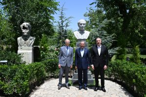 Liderlər Şuşada Bülbülün ev-muzeyində oldular - FOTOLAR