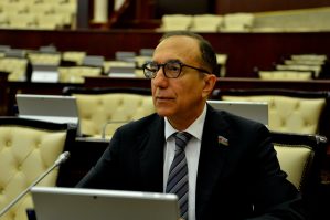 nizami seferov esas