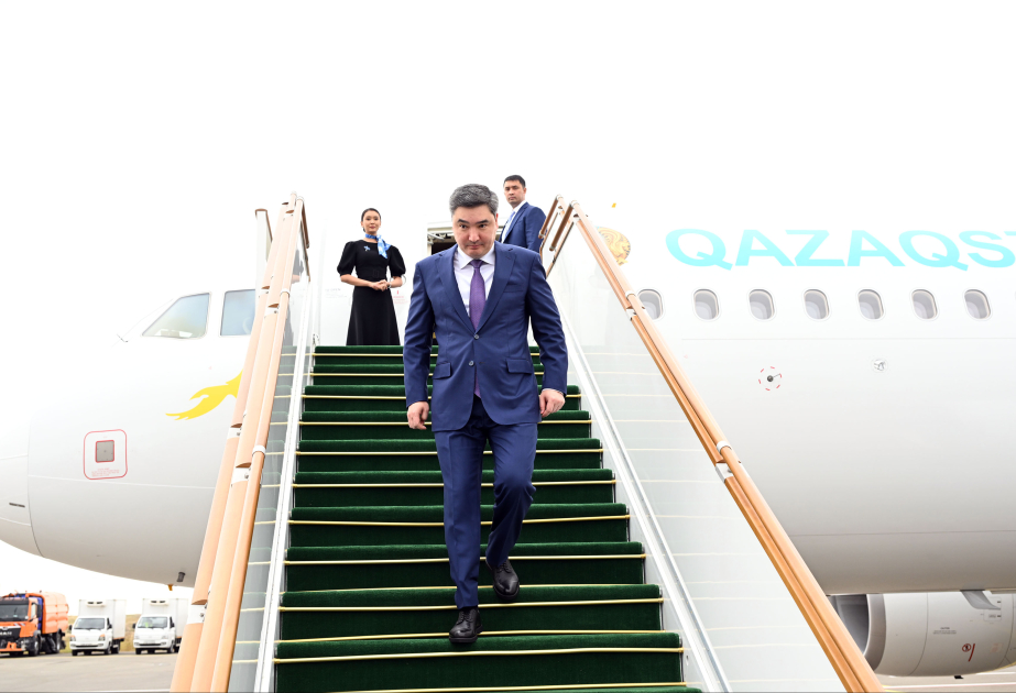 Qazaxıstanın baş naziri Füzulidə - FOTO 1 oljas