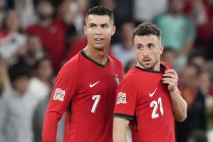 Ronaldo tənqid edildi: bacısı görün nə yazdı