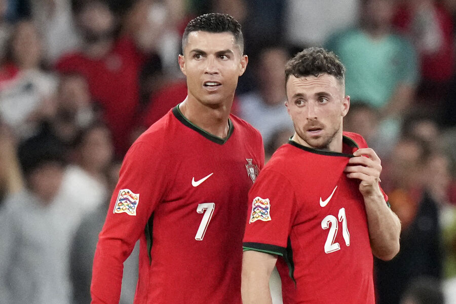 Ronaldo tənqid edildi: bacısı görün nə yazdı 1 onaldi