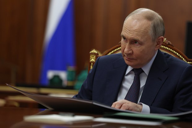 Putin İranın ali dini liderinin baş müşaviri ilə görüşdü 1 owl detail 620 62ca1c60ed3c4c17056442995d739a5f
