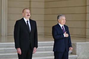 Özbəkistan prezidentinin rəsmi qarşılanma mərasimi oldu - FOTOLAR