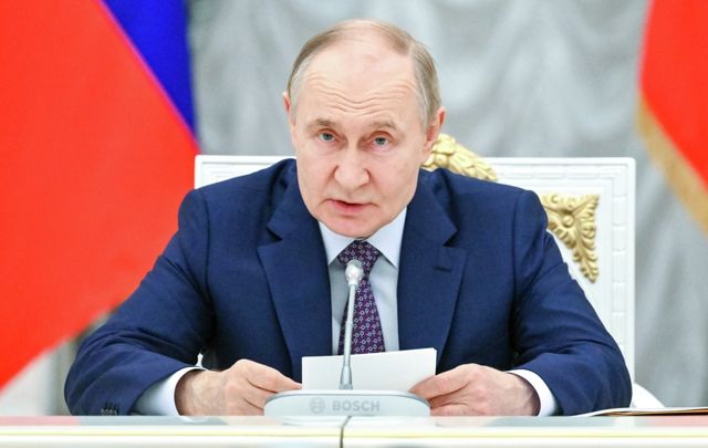 Putin öz əsgərinə görün hansı səbəbdən məzuniyyət verilməsini ƏMR ETDİ