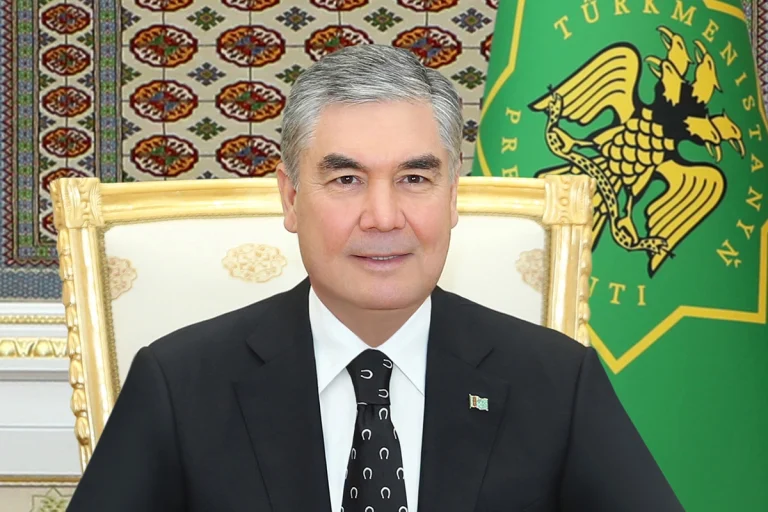 Berdiməhəmmədov Azərbaycana gəlir