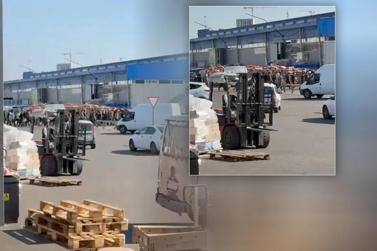 TƏCİLİ: OMON Moskvada azərbaycanlıları topladı - VİDEO 1 TƏCİLİ: OMON Moskvada azərbaycanlıları topladı - VİDEO