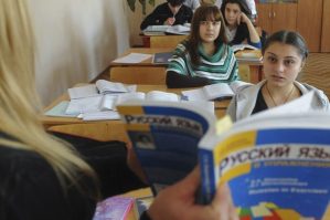 Rus dilində təhsil alanların nəzərinə: Müddət qoyuldu – Dərhal bunu edin!