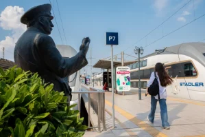 ADY qatarları yay qrafikinə keçir - FOTO