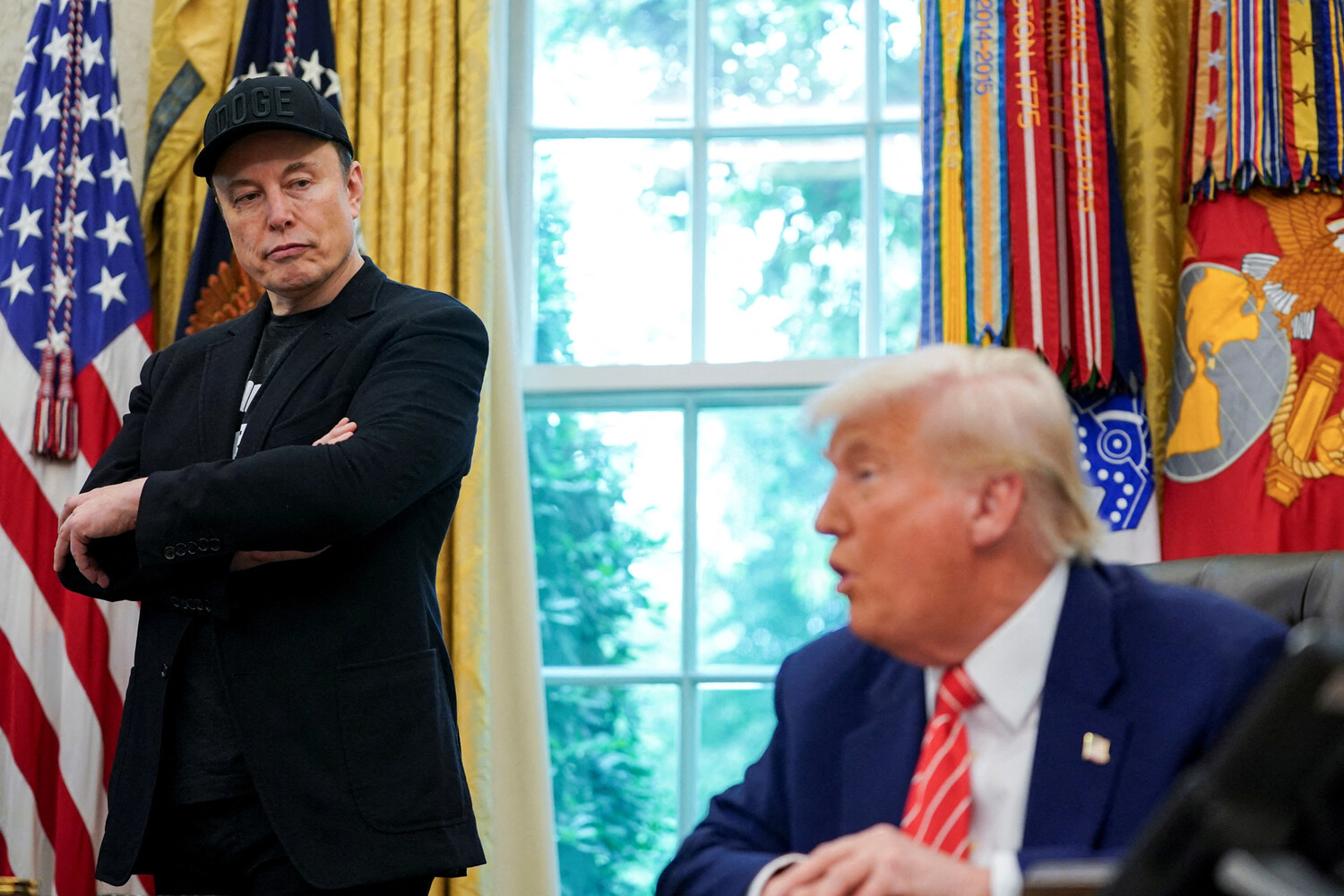 "Cənubi Afrikaya qayıt, İlon" - Trampdan milyarderə tövsiyə