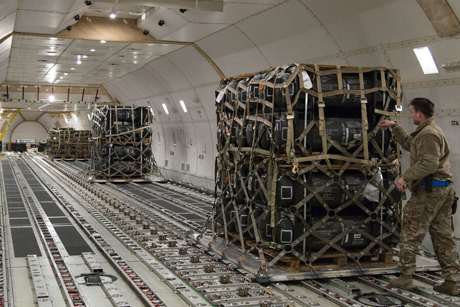 ABŞ Ukraynaya hərbi yardımı buna görə dayandırıb