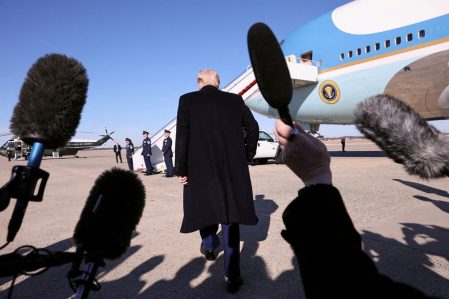 upload 2025 02 14T204245Z 1988742973 RC2JUCA0UUT2 RTRMADP 3 USA TRUMP pic 32ratio 900x600 900x600 48908