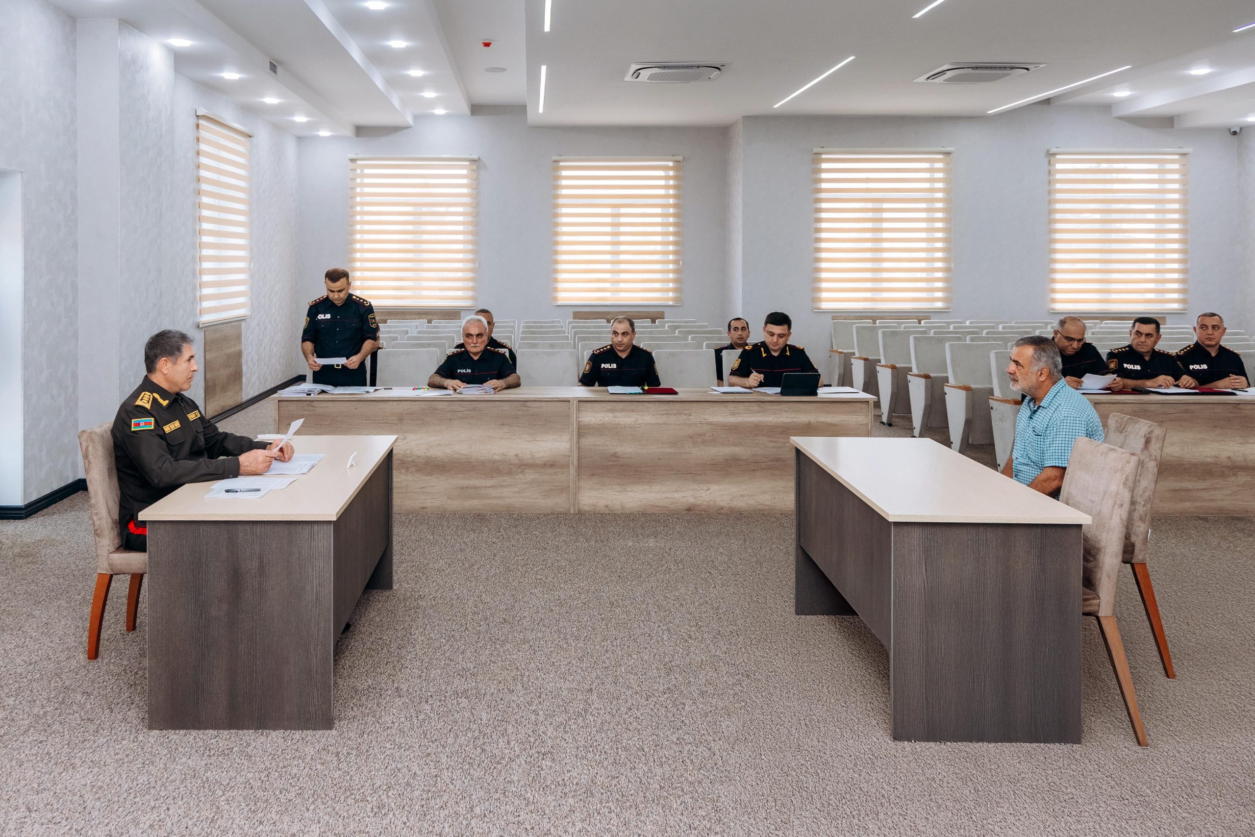 Vilayət Eyvazov Astarada vətəndaş qəbulu və sıra baxışı keçirdi - VİDEO 5 Vilayət Eyvazov Astarada vətəndaş qəbulu və sıra baxışı keçirdi - VİDEO