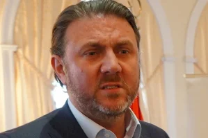 Ərdoğanın baş müşaviri ağır xəstədir