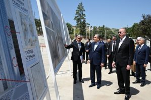 Prezident və Berdiməhəmmədov Yeni Şuşa məscidində - FOTOLAR