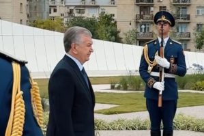 Özbəkistan liderindən Zəfər parkına səfərindən paylaşım - VİDEO