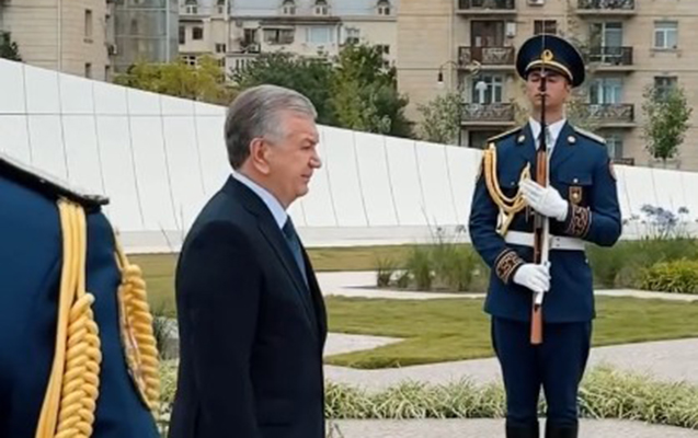 Özbəkistan liderindən Zəfər parkına səfərindən paylaşım - VİDEO