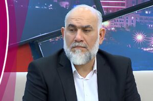 Elşən Xəzər Azərbaycanı tərk etməsindən danışdı - EKSKLÜZİV/ VİDEO 14 Elşən Xəzər Azərbaycanı tərk etməsindən danışdı - EKSKLÜZİV/ VİDEO