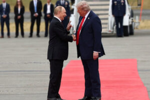 Tramp görüşlə bağlı müsahibə verəcək - Bu saatda