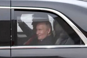 Putin Trampla görüşdə bu ənənəsini POZDU