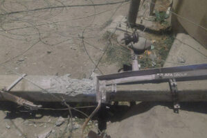 Gəncədə işıq dirəyi aşdı, yeniyetməni elektrik cərəyanı vurdu - FOTO