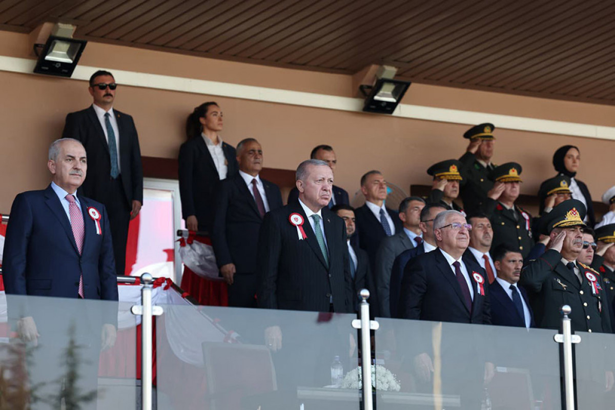 Zakir Həsənov Türkiyədə: hərbi məktəblərin buraxılış mərasimində - Fotolar