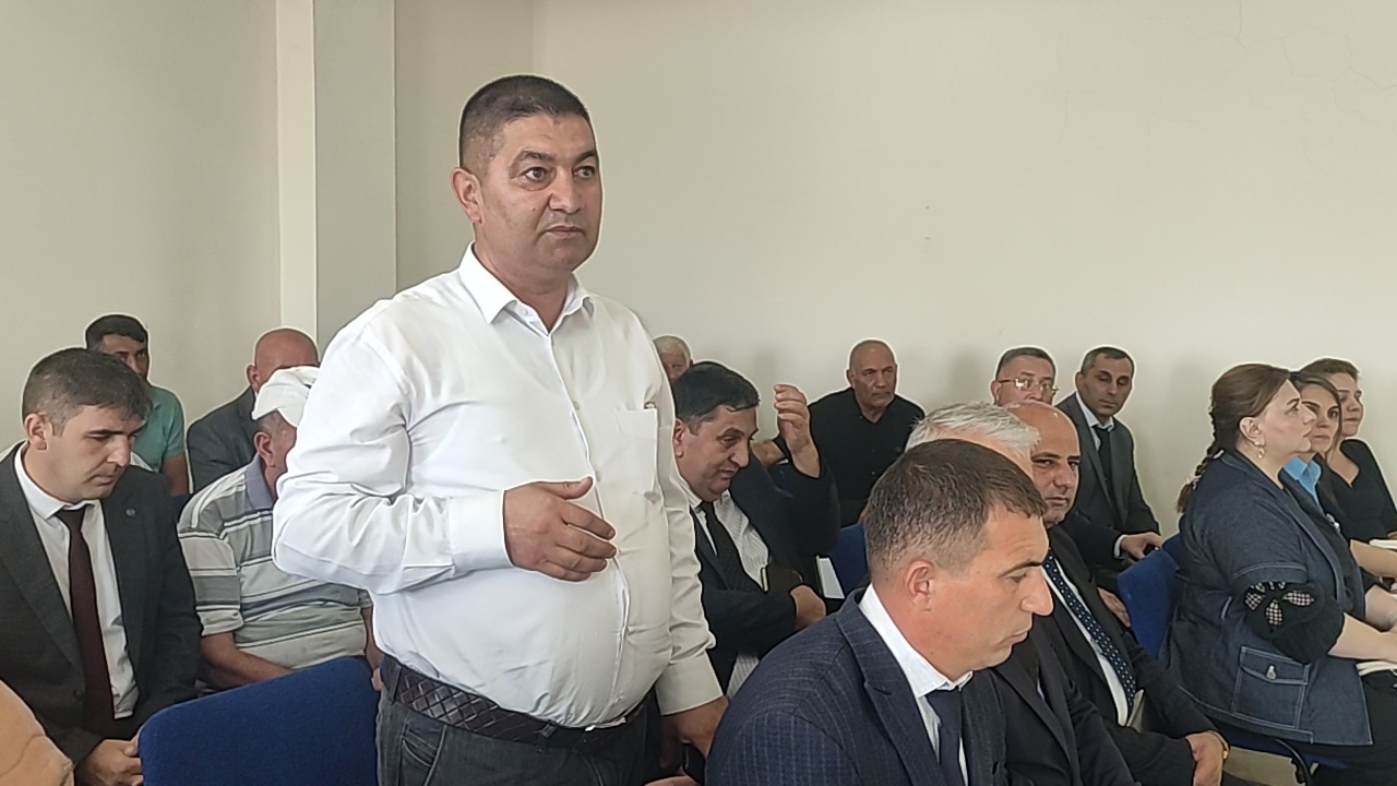 Ağstafada vətəndaşların növbəti səyyar qəbulları baş tutdu - FOTOLAR 3 Ağstafada vətəndaşların növbəti səyyar qəbulları baş tutdu - FOTOLAR