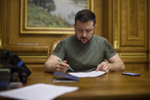 Zelenskiyə sui-qəsd ssenarisi: "Sənədi imzaladığı an öldürüləcək"