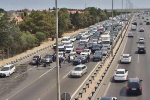 Aeroport yolunda ağır qəza: ölən və yaralananlar var