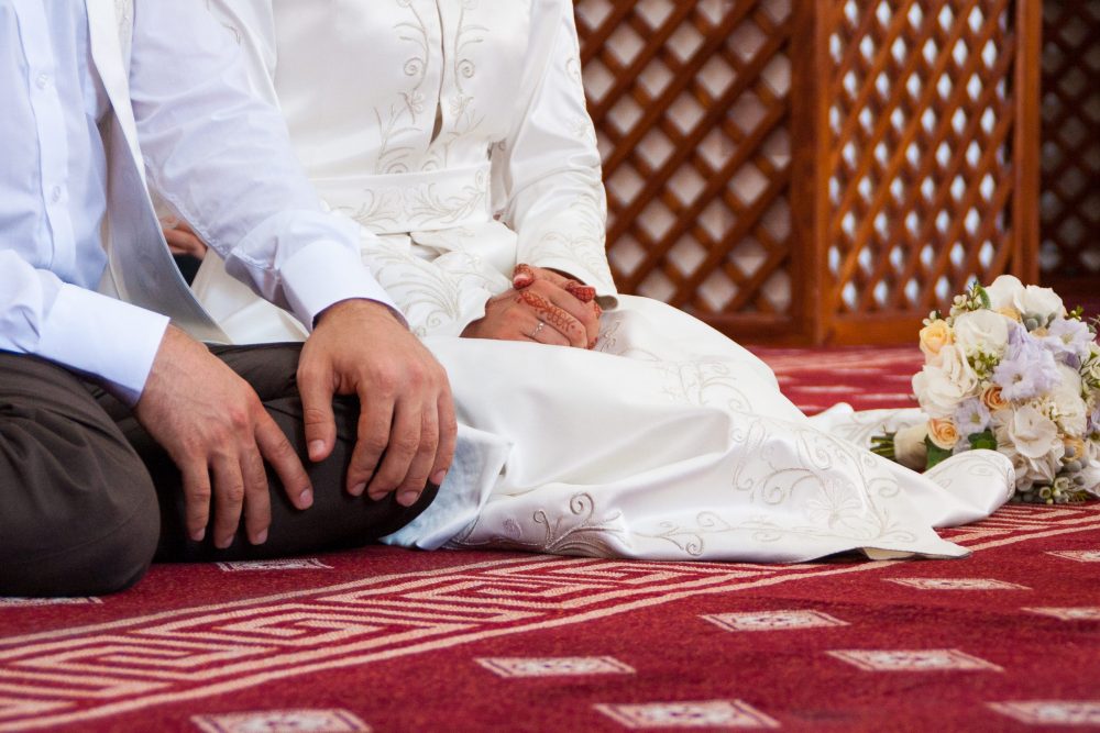 Dini nikahda boşanma: kəbin geri oxunmadan yenidən evlənmək... 1 dini nikah