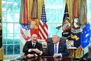 Tramp İlham Əliyevə hədiyyə etdiyi papağın qiymətini açıqladı - Fantastik məbləğ