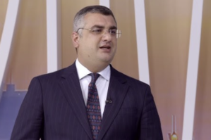 “Hər kəsin bir il ərzində yollayışlarla təmin olması mümkün deyil”