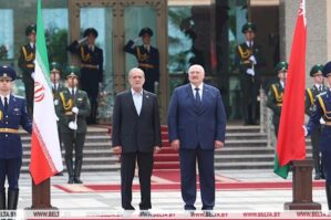 Lukaşenko ilə Pezeşkian arasında görüş başladı