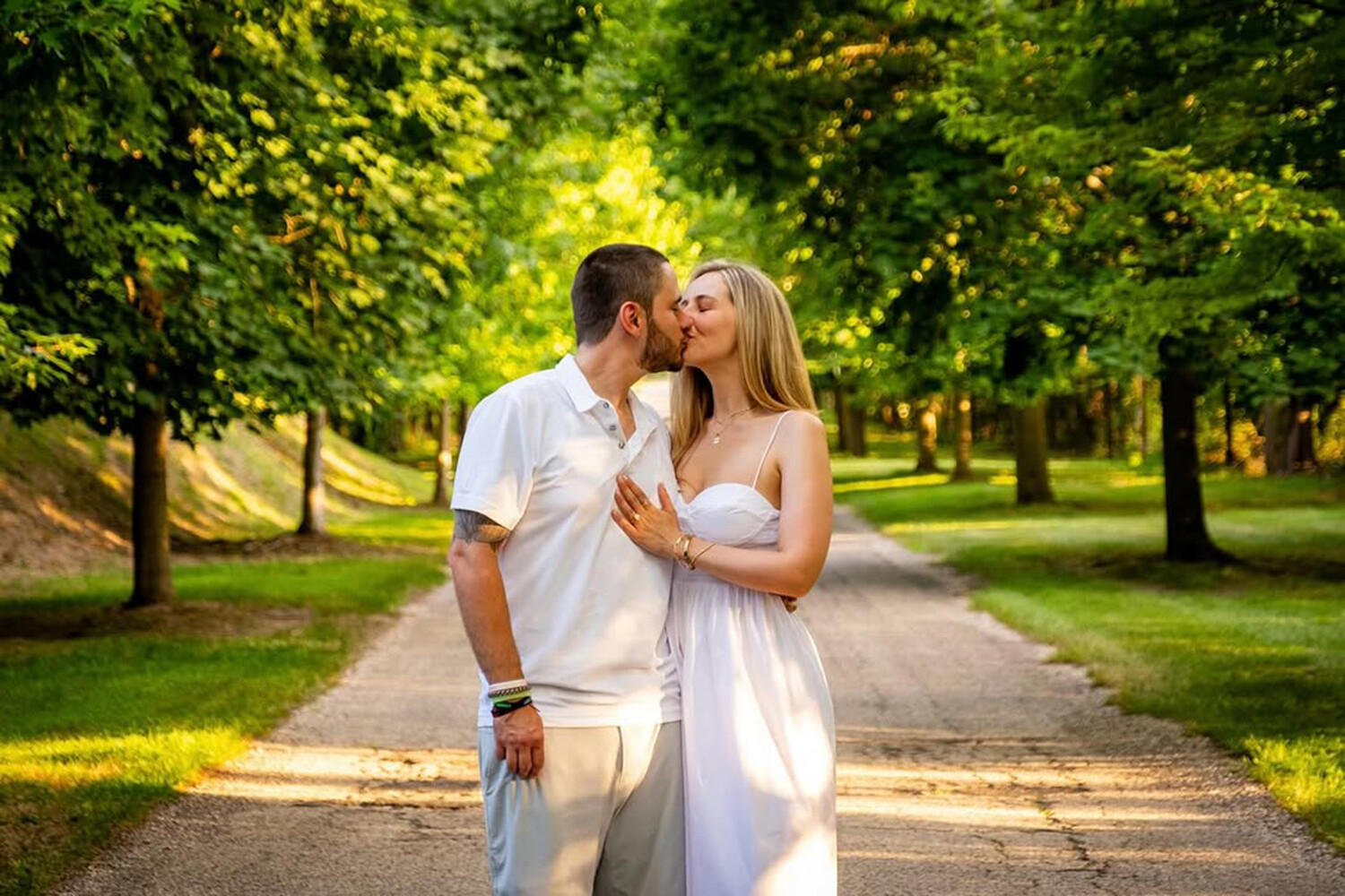 Ceksonun oğlu da nişanlandı - FOTO